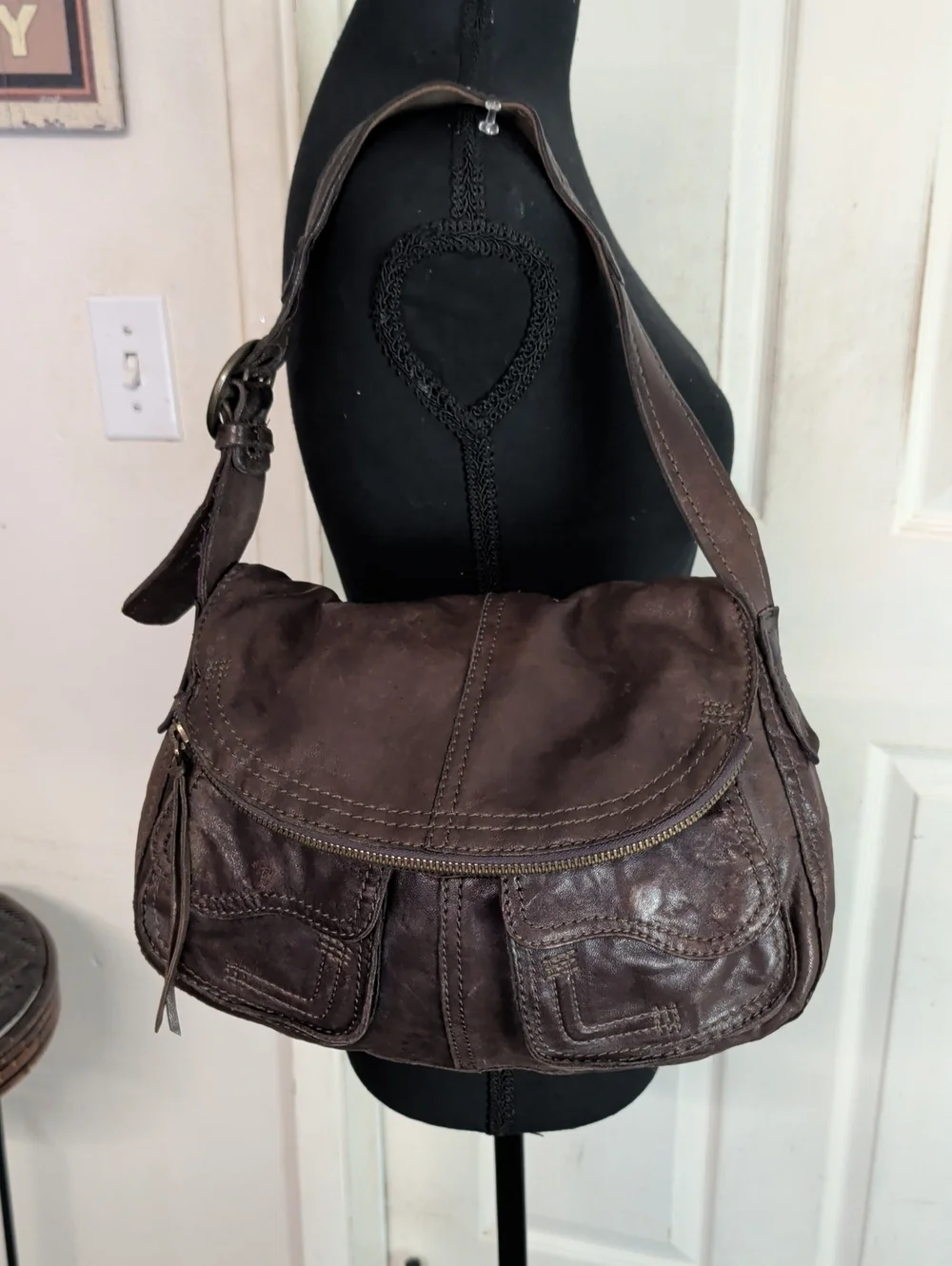 Lucky Brand Stash Hobo Shoulder Whipstitch Flap Retro Bag Purse Saddle Brown